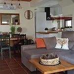Bonita Y Acogedora Casa En Plena Sierra Norte, A Tan Solo 30 Minutos De Sevilla