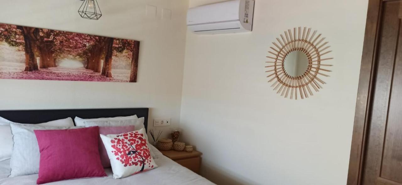 Bonita Y Acogedora Casa En Plena Sierra Norte, A Tan Solo 30 Minutos De Hébergement de vacances